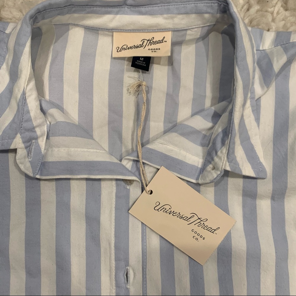 Universal Thread Striped Button Down Top ๐ค๐ - Picture 4 of 5
